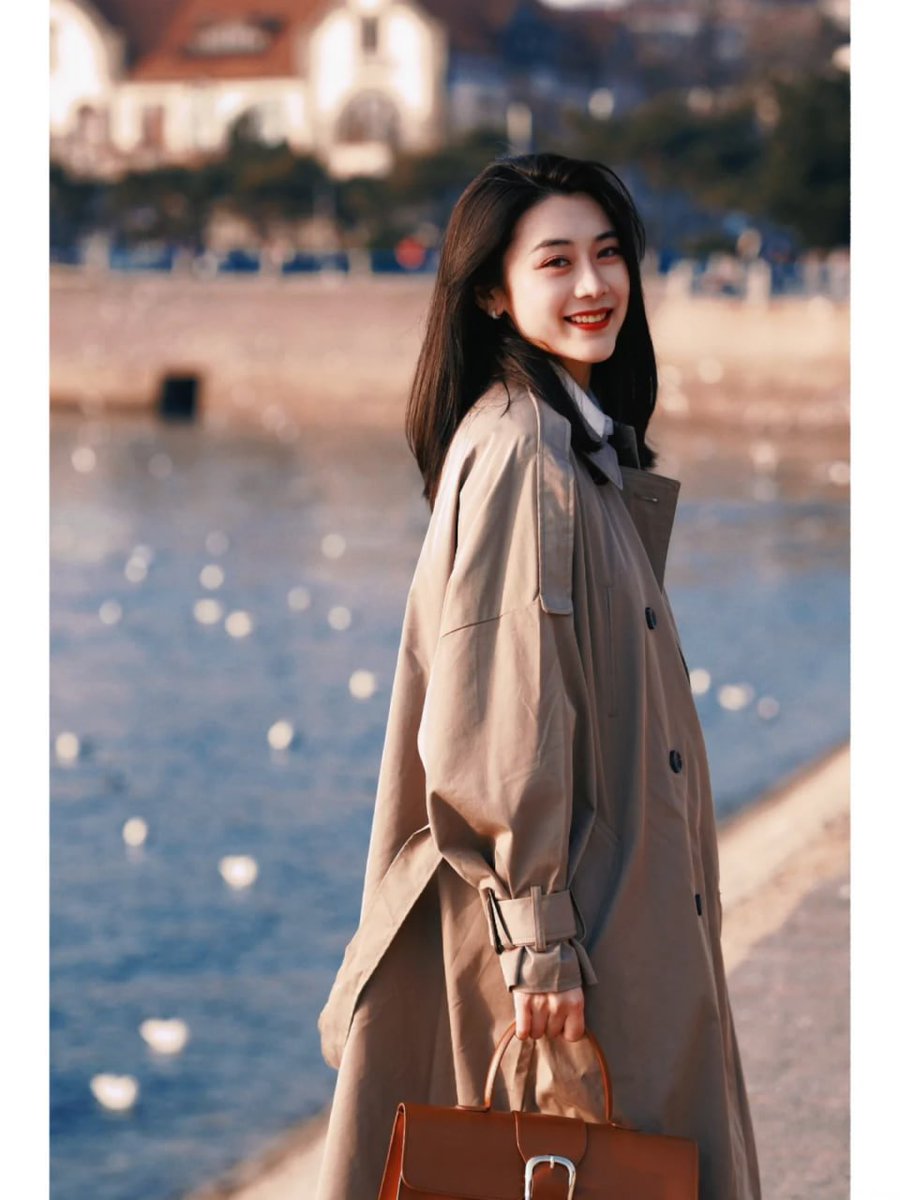 BjacJacquelyn's tweet photo. 庭上我负责辩���，私下只负责被你拿下。证据链可以很完整，心动可以很突然。 https://t.co/muEuuFtPDB