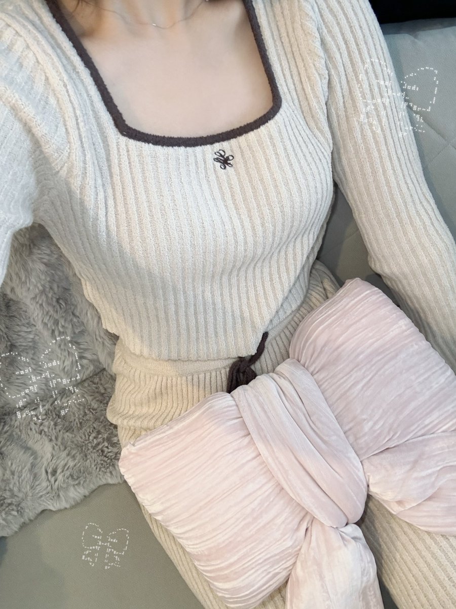 walhalla_oasis_'s tweet photo. SNIDELHOMEの部屋着良質すぎ.⋆𝜗𝜚
(るんるんで起床した7:30) https://t.co/4WoAhfJyR4