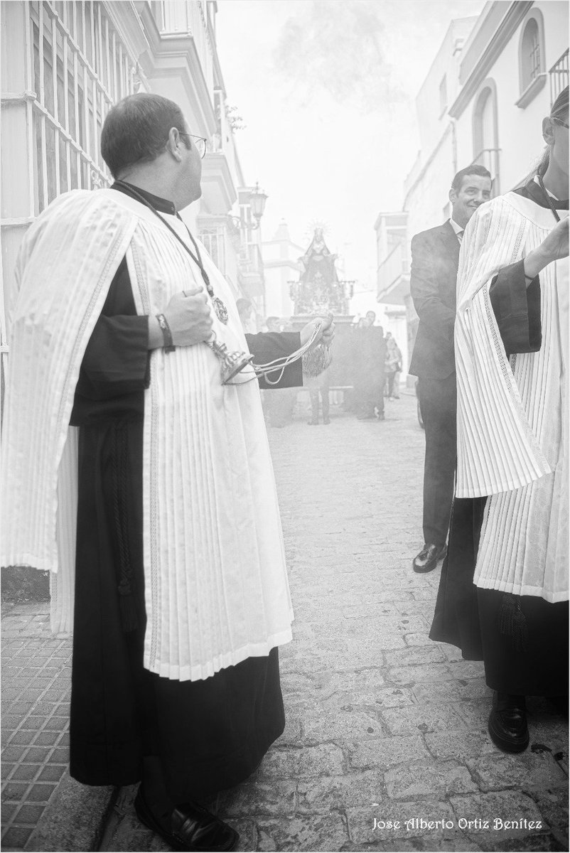 jaob_80's tweet photo. Rosario de la Aurora de Nuestra Señora del Mayor Dolor.
Hermandad de la Vera Cruz San Fernando 
San Fernando,4 de octubre de 2026.
#MayorDolor #Veracruz #yosoydelcristo 
@veracruzsfdo @FOCOIS https://t.co/qwWujdNiTs