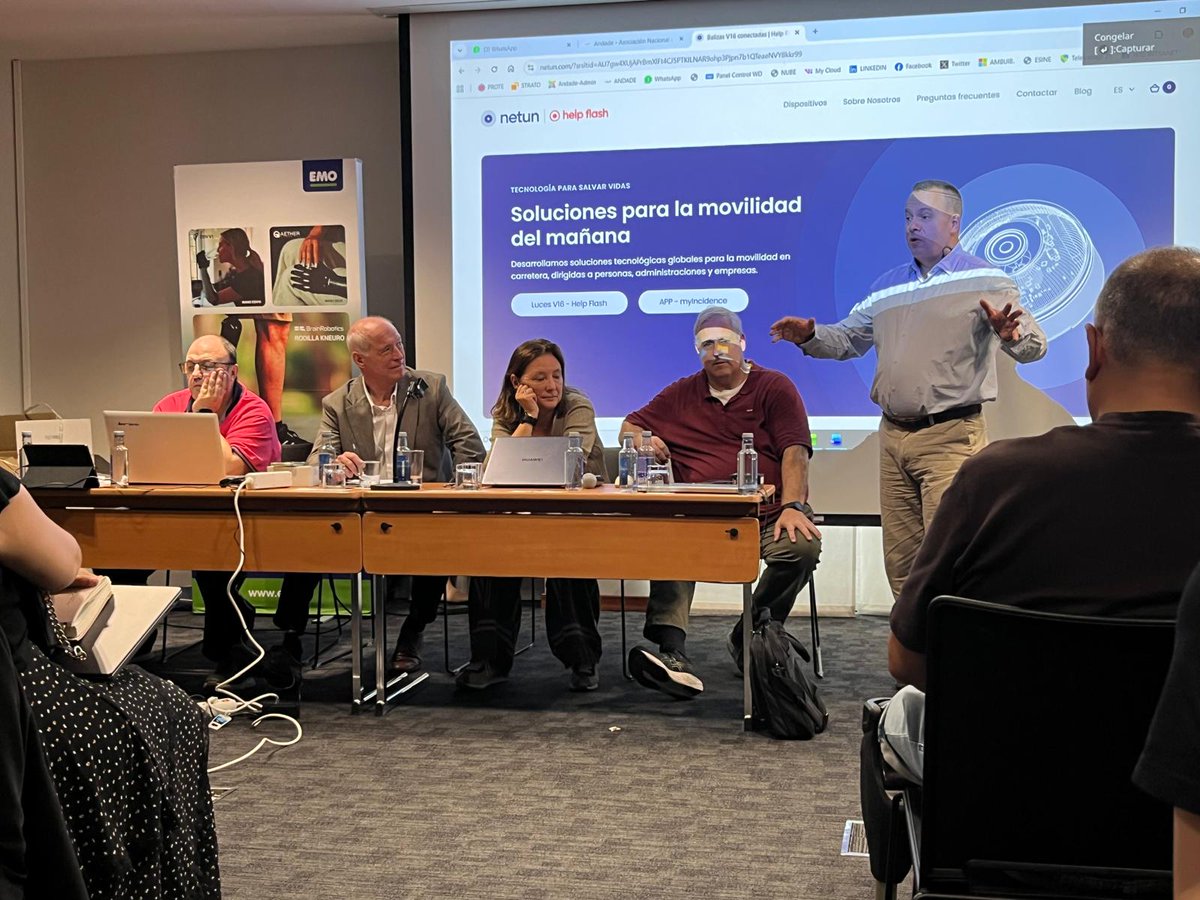 help_flash's tweet photo. Este fin de semana acompañamos a ANDADE en su Congreso Anual en Valladolid, una jornada para escuchar, aprender y hablar de prevención y seguridad vial.

Nuestro cofundador, Jorge Torre, pudo conocer de primera mano la realidad de muchas personas amputadas y las dificultades que afrontan mucho después de que un accidente deje de ser noticia.

Gracias a ANDADE por acercarnos a una realidad que recuerda por qué cada avance en seguridad importa.