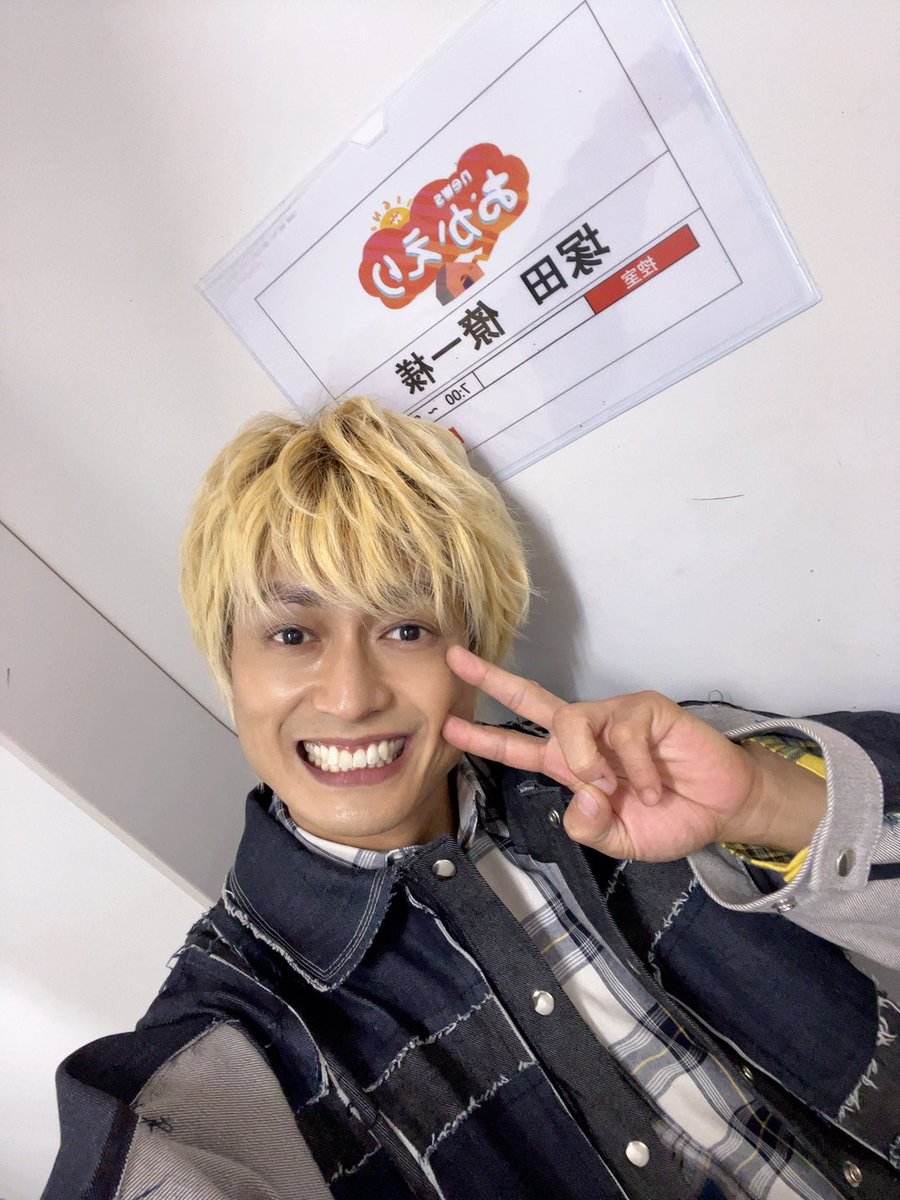 abcz_official's tweet photo. おかえりなさい！
塚ちゃん https://t.co/UIp9s4LZGu