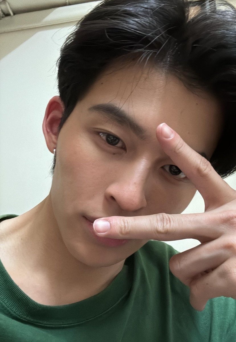 urtigood's tweet photo. ขอบคุณที่เข้ามาเป็นเรื่องหล่อ ๆ ในชีวิต https://t.co/hvaTsIrXWQ