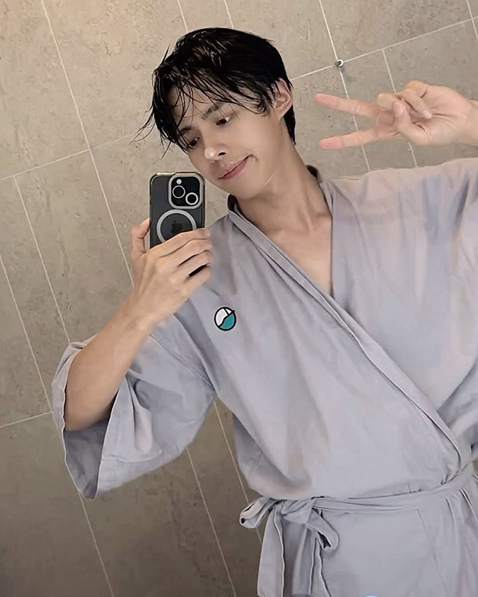 zeeaweles19's tweet photo. หล่อเเบบน่ารัก หล่อเเบบเเป๋วๆ หล่อเเบบเเบ๊วๆ หล่อเเบบเคะๆ

#Hengmarkii https://t.co/PCbBgy6C1W