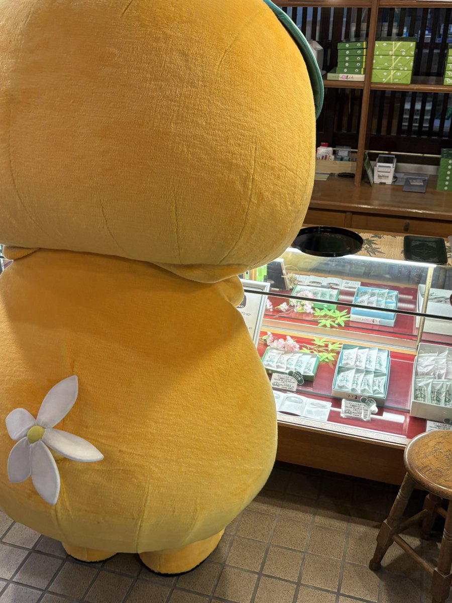 micanehime's tweet photo. おつきゃれさま〜🍊

おいしそ〜、お腹空いたけ〜ん🤤
夜ご飯まで我慢できない🫠🧡💚 https://t.co/EnJQlfDRCa