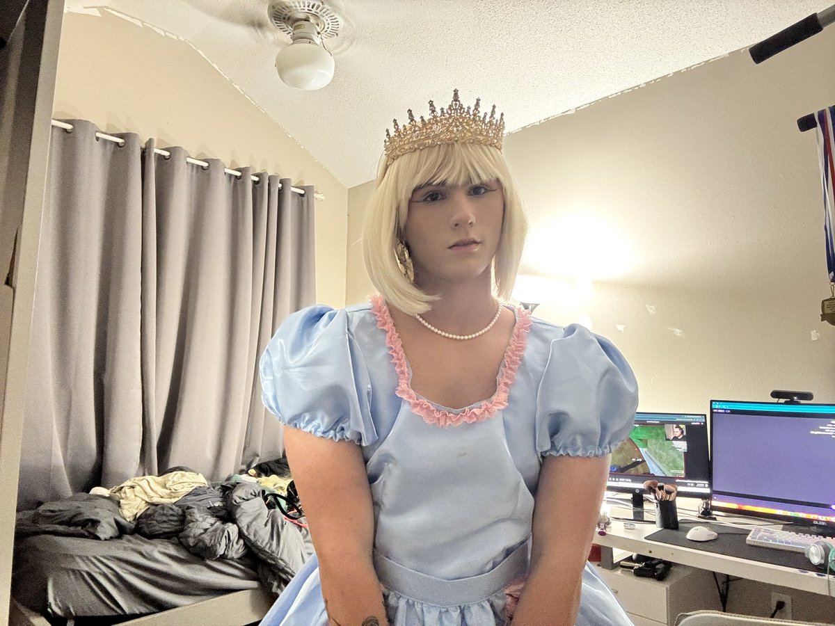 LustfulPrideCD's tweet photo. ✨Princess sissy ✨

#femboy #crossdress #cosplayㅤㅤㅤㅤㅤㅤㅤ #sissy #blond #bob #mtf #sissyexposure #sissycaption https://t.co/Fapatqb88e