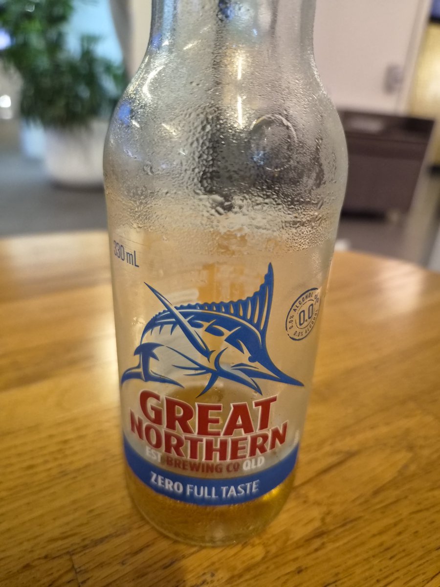 TimNeale1's tweet photo. $10 for a #greatnorthern zero alcohol beer in Brisbane. Wow! https://t.co/LVYajlkpMN