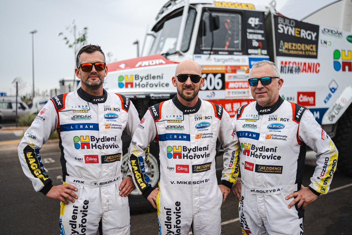 zmlubricant's tweet photo. Rallye du Maroc. W2RC Round 4. Truck category. 40°C+ heat. No podium chase — just mileage, rhythm, and data for Dakar.
Truck vs T1+ — which is harder on engine oil?
A) Truck
B) T1+
C) Both
D) Depends
👇
#ZeroMileage #TrackProven #OffRoadRally #DesertRally #TruckRacing #Lubricant https://t.co/zNgTYDzCk2