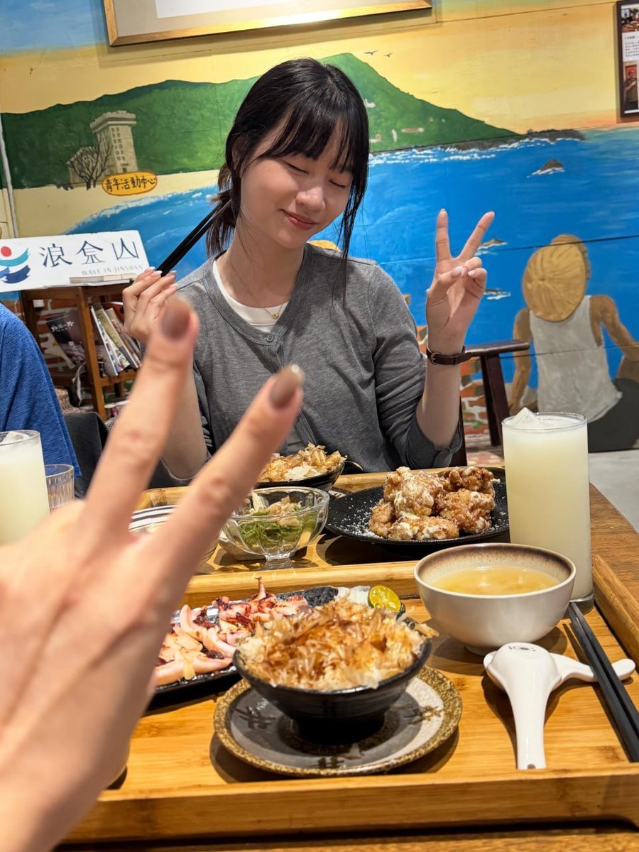 Emi5068's tweet photo. 昨日の夜は、私の専属グルメパートナーと。
美味しいものを食べて、本音で語り合う。君との時間はいつも本当に楽しい！ https://t.co/BXqQpv8gne
