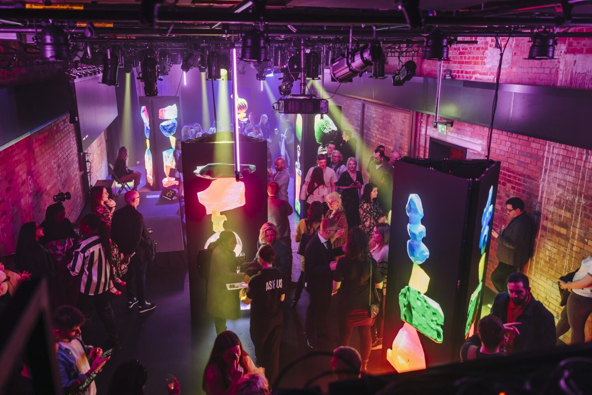 JLifeMagazine's tweet photo. @LeedsIntFest kicks off this week at @LeedsPlayhouse with a new, thought-provoking programme.

Read more at JLife: https://t.co/BpjxEumaex

#JLife #Magazine #Leeds #Jewishlife #JewishCommunity #LeedsInternationalFestivalofIdeas #WhatsoninLeeds #LeedsCommunity https://t.co/1EfBdGODG1
