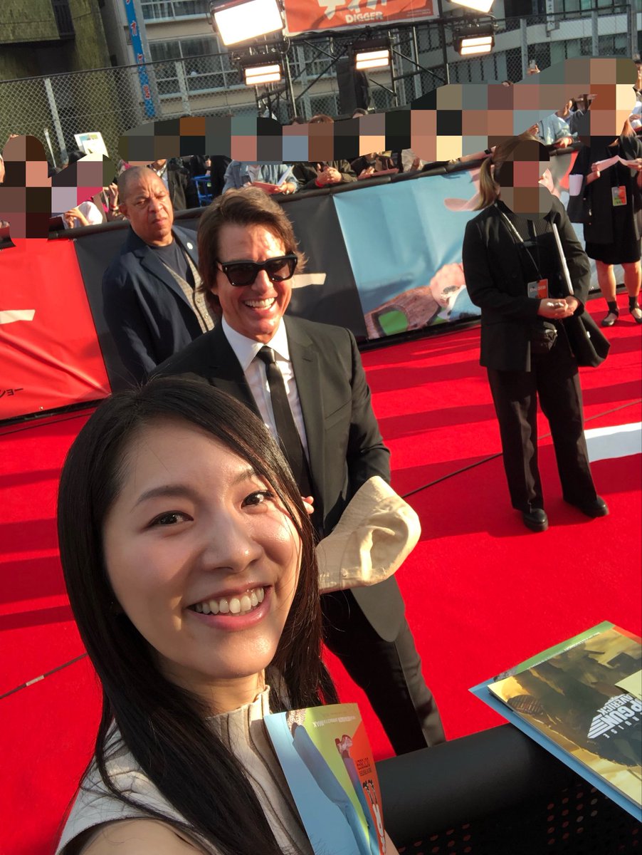 TachibanaSari's tweet photo. 映画ディガ―のイベントに東和ピクチャーズのご招待で参加させていただきました！
#映画ディガー #トムクルーズ
トム・クルーズ様はスンバラでした！！！！
今日はトムの日！！！！！
10月6日はトムの日！！！！
帽子家宝！！！！！！！！！
トム・クルーズ様がいるからこんなに映画が楽しく、毎日幸せです！！！！！！
歯白！かっこよ！！！！
サングラスめちゃ似合ってる！！！！
スーツもかっこよ！！！！！！