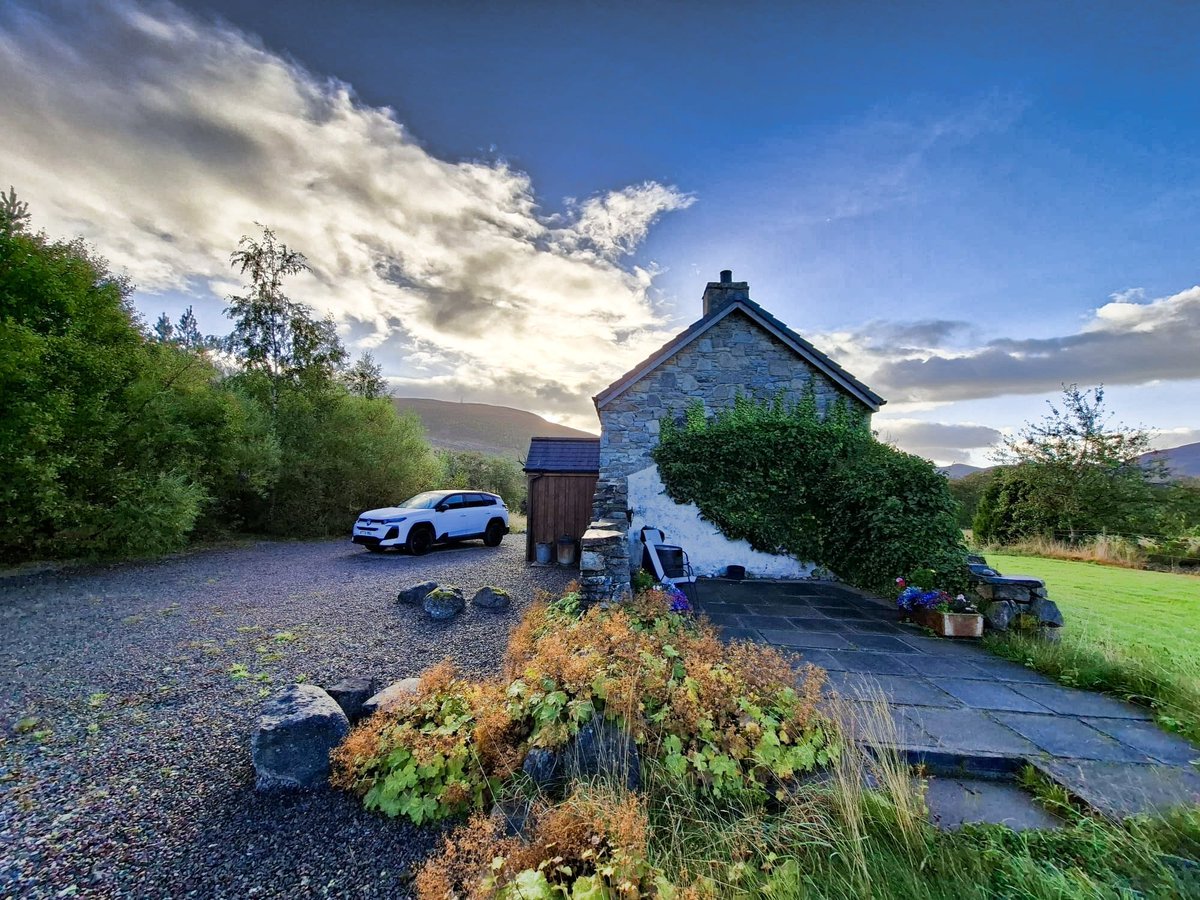 TheFrog41007428's tweet photo. Ich mag mei Bude in den Highlands 😊
#🏴󠁧󠁢󠁳󠁣󠁴󠁿vibes https://t.co/mjnIpBPnji