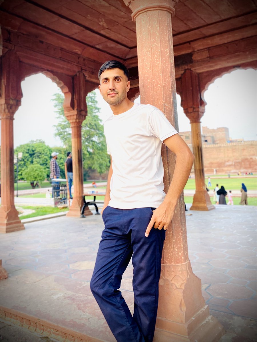 miansalarkk's tweet photo. *مستقل کون رہتا ہے ؟*
*روایت ہے چھوڑ جانا !🌚💔*
*
#ShalimarBagh
#Lahore*
03-October-2026 https://t.co/ekqXBDdSSf
