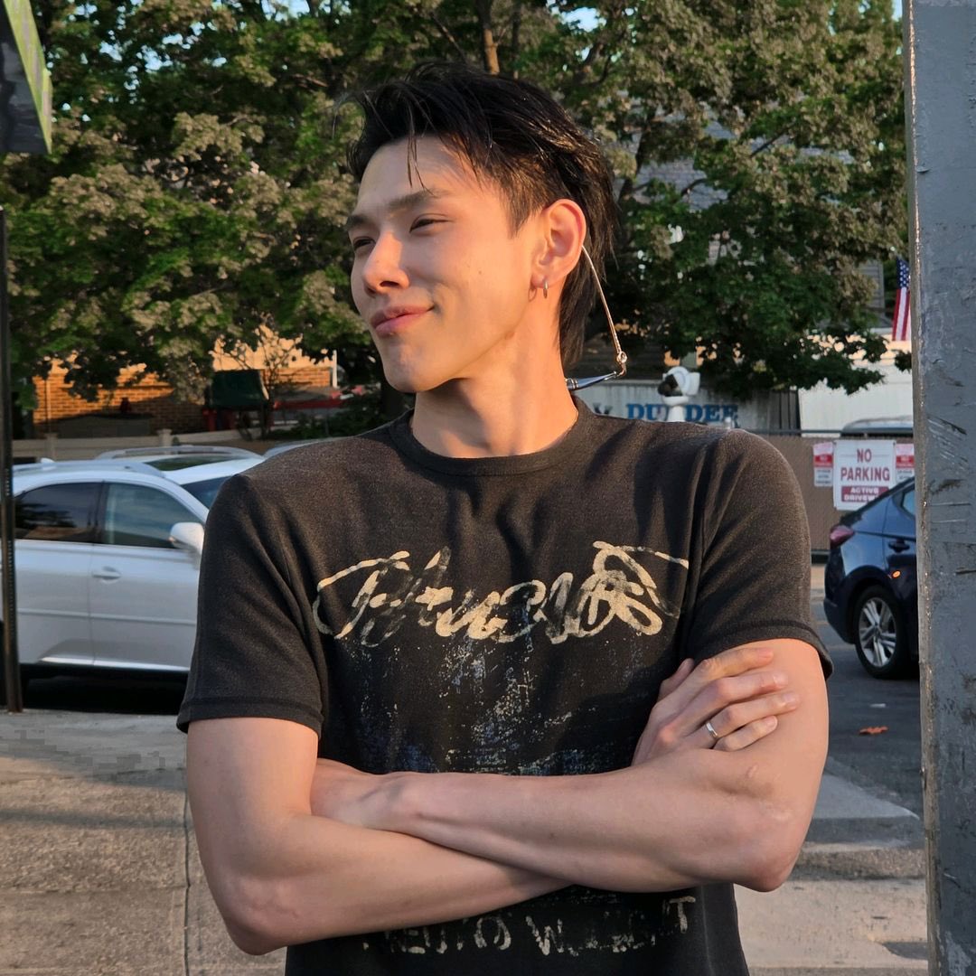 ccactusbby's tweet photo. คุณ DAOU ต้าห์อู๋ค้าบบ~ เปลี่ยนรูปโปรไฟล์ใหม่ใน TikTok หล่อมากอะㅠ ㅡ ㅠ นี่มันยุคของเฮียพิทรึเปล่าา หรือว่าดาวตตจะคัมแบคแล้ว ! 👀

#ต้าห์อู๋ #DAOU #oueiija @oueiija https://t.co/MXYk6BUN2U
