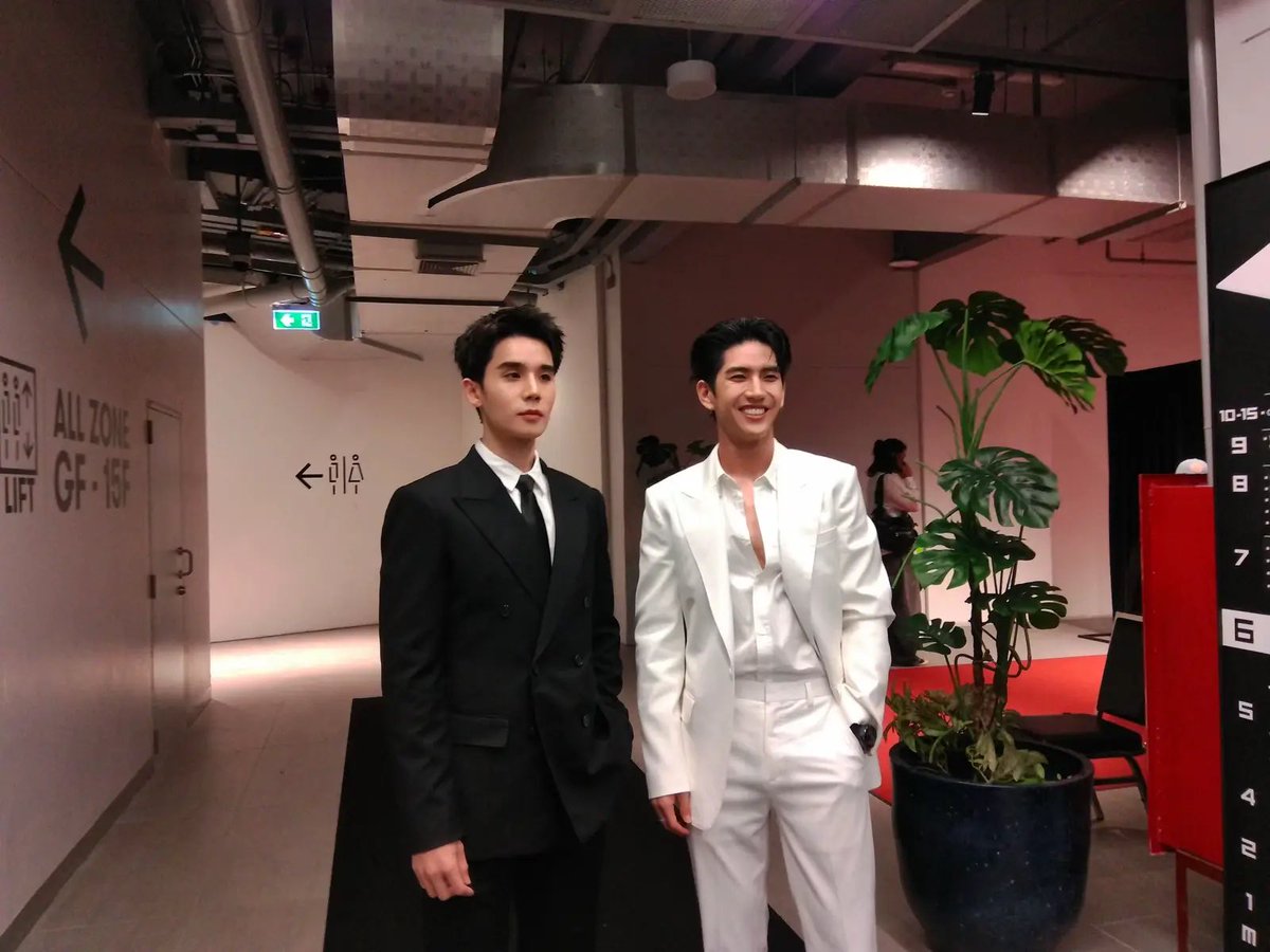 talatannt's tweet photo. งานนั้นมาก มีใครเข้าใจปะ  🥺💍⭐️

♡ — #jimmyyjp #sea_tawinan #jimmysea https://t.co/B265ZN5Wz6