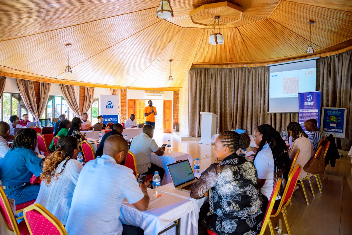 statisticsRW's tweet photo. 📊 Numbers don’t tell stories. People do!

🚨This week, in collaboration with @UNFPARwanda, we are training journalists & Social media influencers to:

➡️understand and interpret official statistics;
➡️Identify key findings, trends and patterns in statistical data;
➡️The connection between health, economic and social data;
➡️Visualize statistics for the public;
➡️Data storytelling and multimedia techniques;
➡️Identify credible statistical sources and properly reference data.

#DataJournalism
1/2