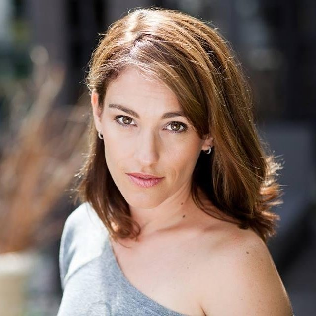 celebcrush4922's tweet photo. Happy Birthday Amy Jo Johnson 🎂🎉
#HappyBirthday #Amy #Jo #Johnson #AmyJoJohnson https://t.co/mexLfJoRRH