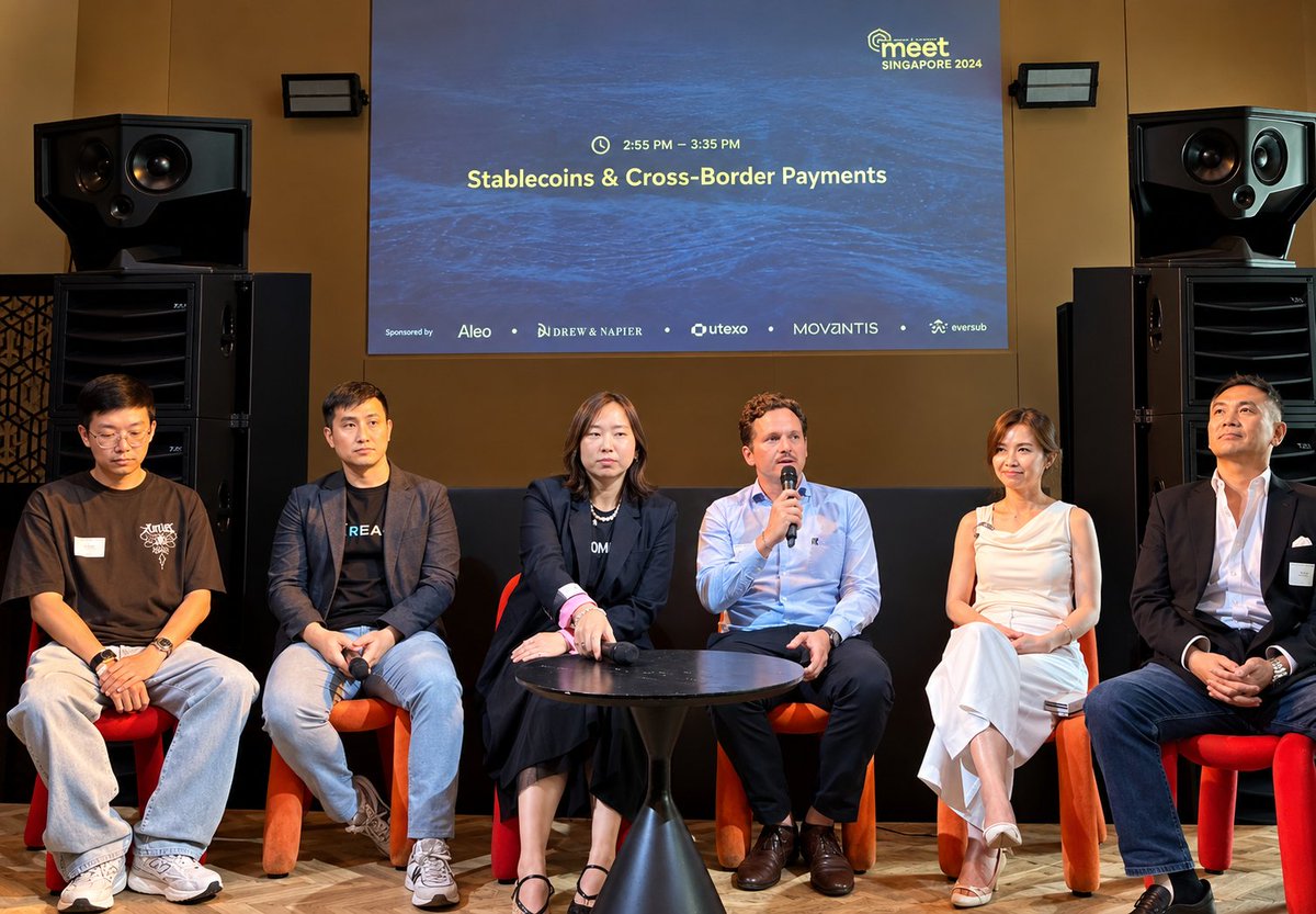 tristanwallaert's tweet photo. Thanks to @MerkleScience  for inviting me to join a great panel on stablecoins & cross-border payments.

With Kelcent Tan, @patngan1, @Kaous7 and Tin Pei Ling, we discussed speed vs security, compliance and non-fungible stablecoins, licensing, the Travel Rule, and where stablecoin payments are heading next.

Thanks again to Merkle Science and to everyone who joined the conversation.
