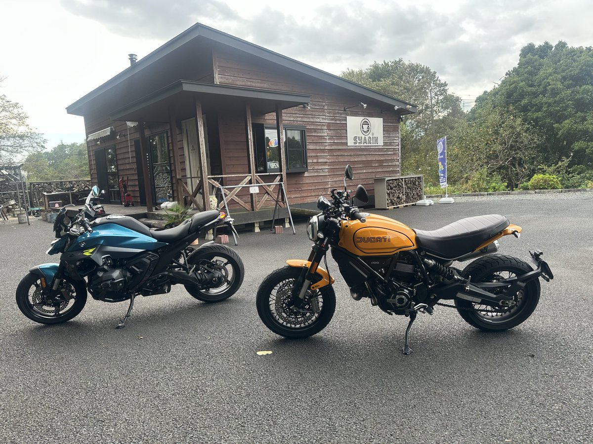 50APE's tweet photo. 県北走ってからのライダーズカフェ・シャリン https://t.co/ZtvYqGyhRD