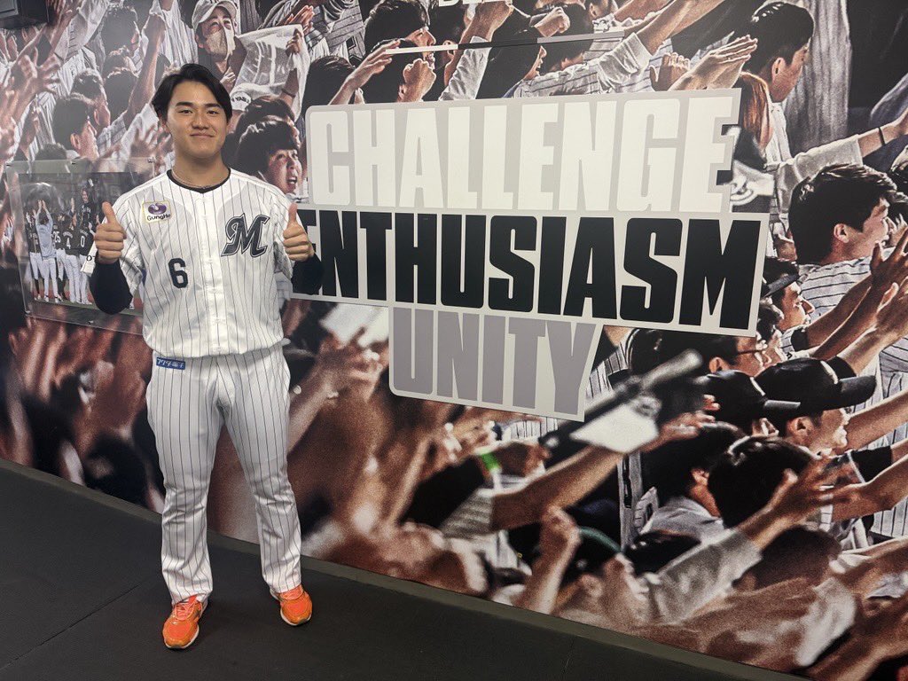 chibalotte_pr's tweet photo. 2026年ラストゲーム。
「1打席1打席、大切にしながら悔いなきスイングをします！」と #西川史礁 選手。
#chibalotte #広報 https://t.co/RLiuysBwOY
