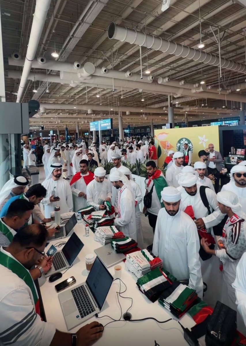 saifcaio's tweet photo. مطار زايد - مطار دبي 

الله لا يردكم خايبين 🇦🇪 https://t.co/xHENKhThPY