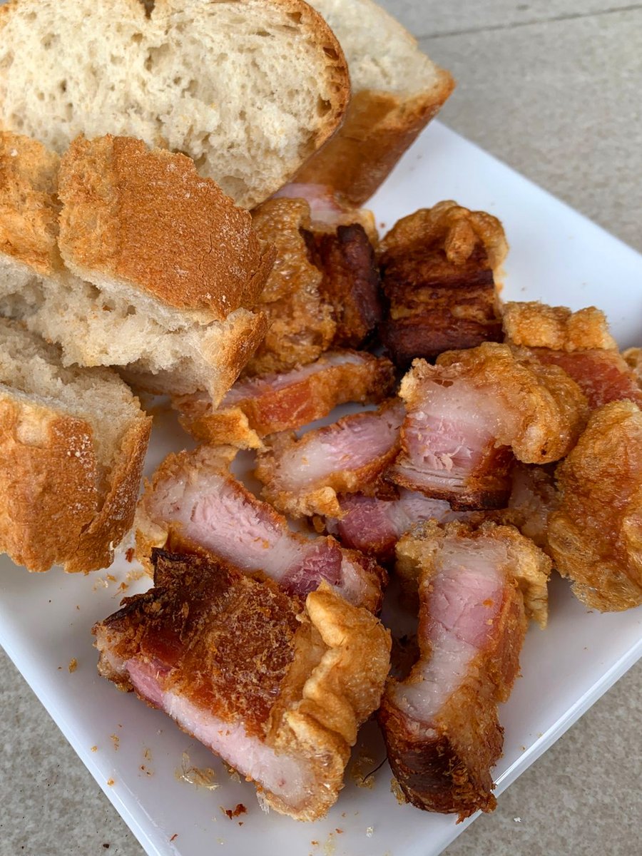 TorreznodeSoria's tweet photo. Martes un pelín tristón en cuanto al tiempo, menos mal que siempre nos quedan momentos que nos aportan luz al día 🤩🥓

#torreznodesoria #torrezno #energiasaludable #soria https://t.co/1LLjwtKRMc