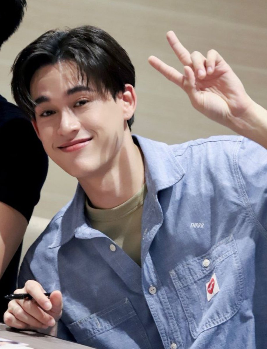 littlesmile4422's tweet photo. Gawin and his little ☺️✌🏼

#JossGawin #จอสกวินt

Cr: everafter, ENRRR, midnight, Emily 🙌🏼 https://t.co/CLXbo4qikU