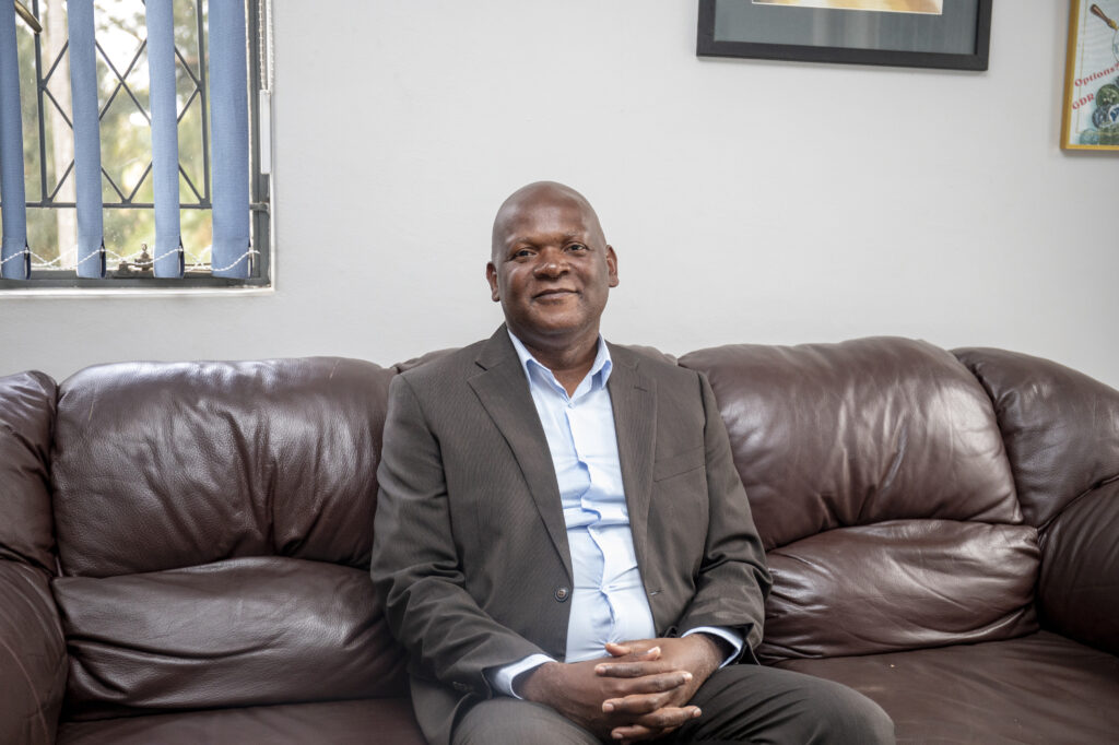 TML_Zw's tweet photo. ZSE’s Bgoni appointed VP of African Securities Exchanges Association

ZSE Holdings group chief executive Justin Bgoni has been appointed vice president of the African Securities Exchanges Association (ASEA).
https://t.co/Yqt2CI72DT https://t.co/qbypV81dVD