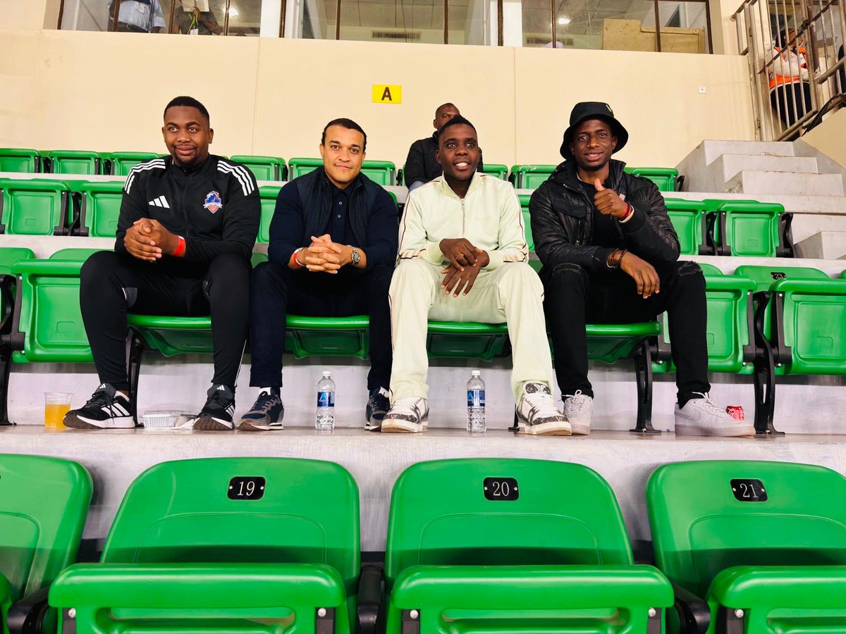 Mattyrusike's tweet photo. 🇿🇼 ⚽️ international break 
@Nakamba_11 
@online_zifa 
@shonalifestyle_ https://t.co/TAo0zeb6Nr