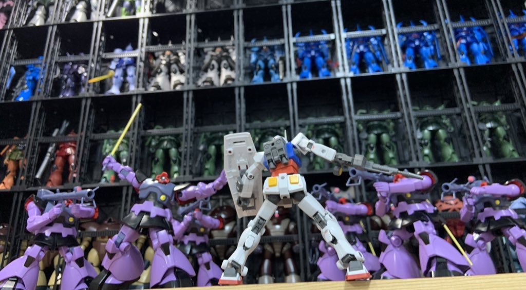 ShogunUru3777's tweet photo. 今日は

10月6日

ドムの日だぁ！！！！！

ダブルジェットストリームアタック！！！！！

#ガンプラ https://t.co/g7XJJAo44k