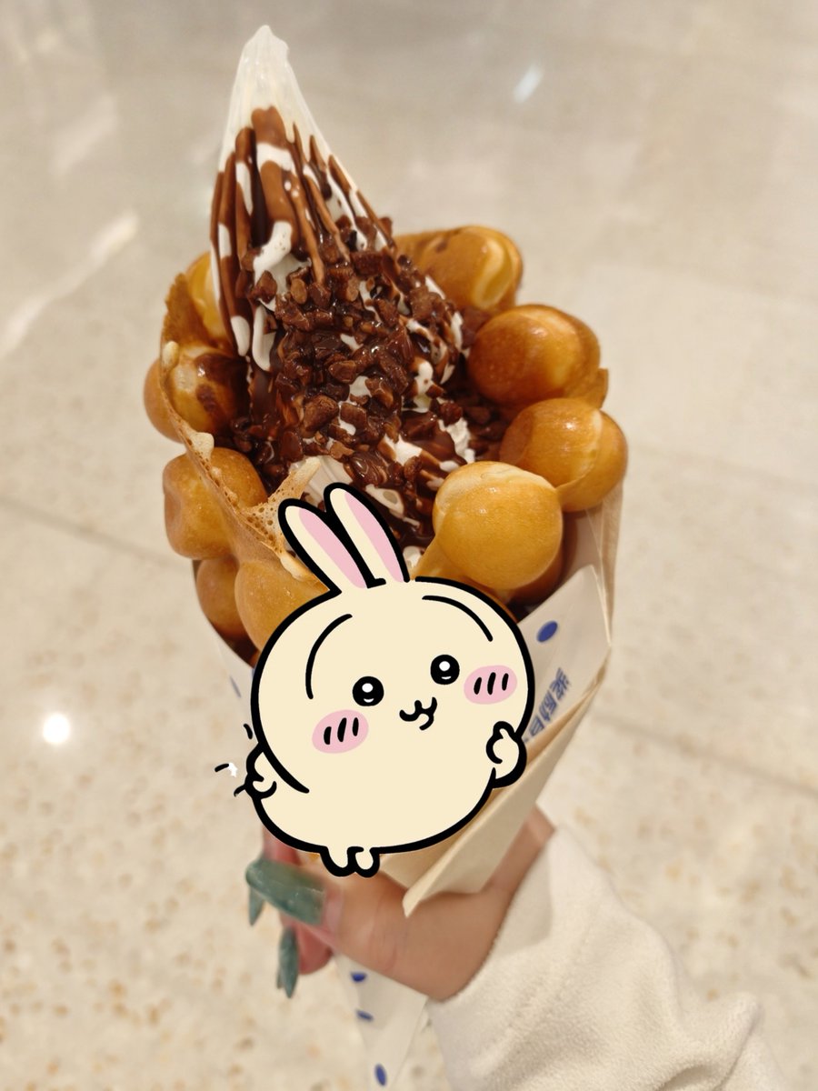 moonvwv's tweet photo. 美味至极！想出鸡蛋仔和冰淇淋搭配的人吃商极高😋 https://t.co/HAWk2quKv0