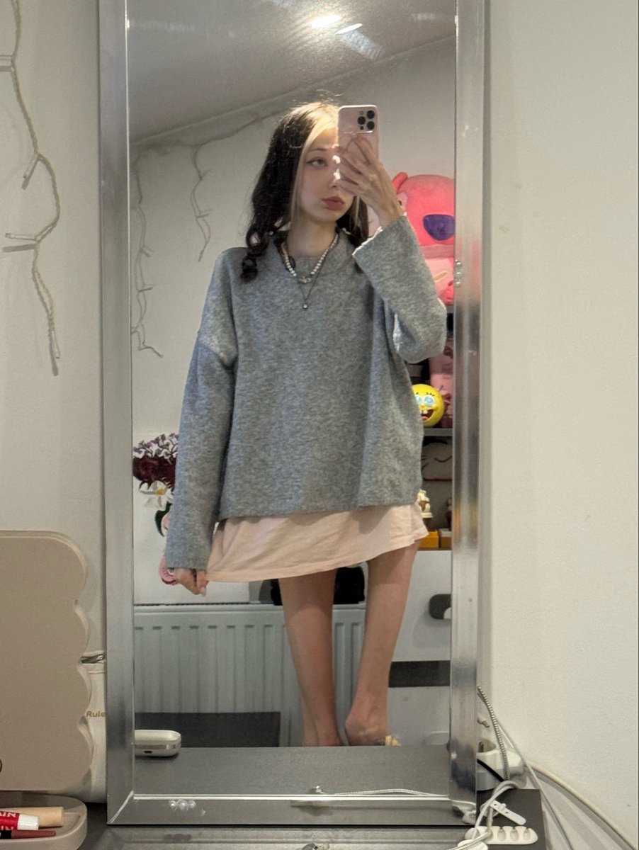 ValeriiaGlams's tweet photo. Legs check 👀 https://t.co/iJeZiek2z1