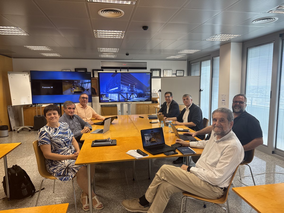LaSalleBCN's tweet photo. La Salle Campus Madrid y La Salle – Universitat Ramon Llull seguimos avanzando en el Proyecto Universitario Distrital (PUD).🤝

Una comunidad universitaria en red que conecta ambos campus para transformar la sociedad desde la colaboración, la innovación y una misión compartida.🌟 https://t.co/OxNhydzndk