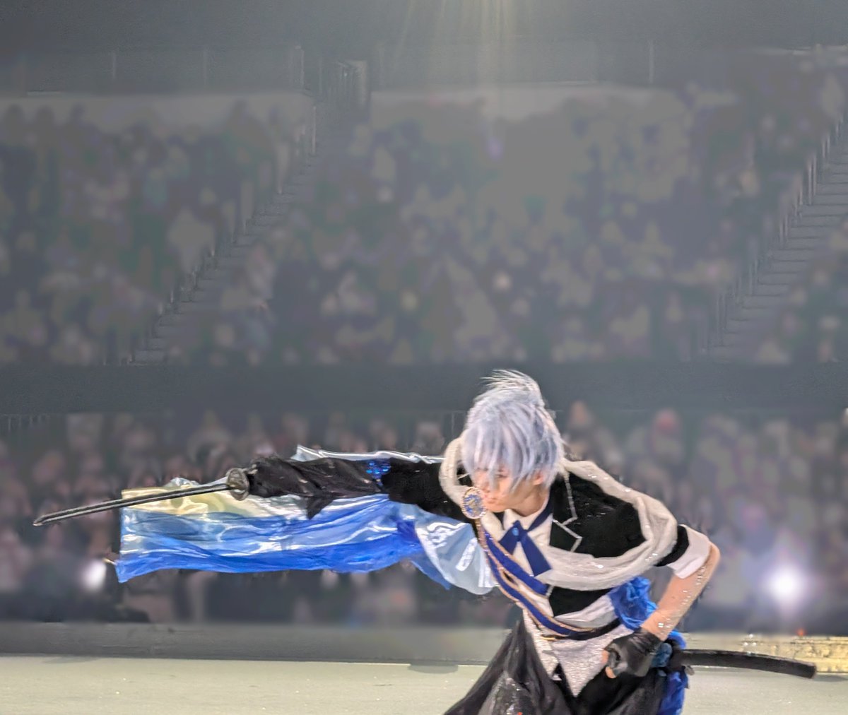 youkakokonoka's tweet photo. ウルトラのオタクの写真をめっちゃ見てもらえてありがとうございます…(震え)スマホ頑張った

三日月はｵﾁのつもりは無くて並行になる位跳んでてすごいっていうのと滑走順で並べたつもりで…でも時間遡行のぐんぐんカットは笑った
着氷後のカッコいいのと跳ばないメンバも置いておきます
#刀ブレ https://t.co/Yv6Y7cQX6P