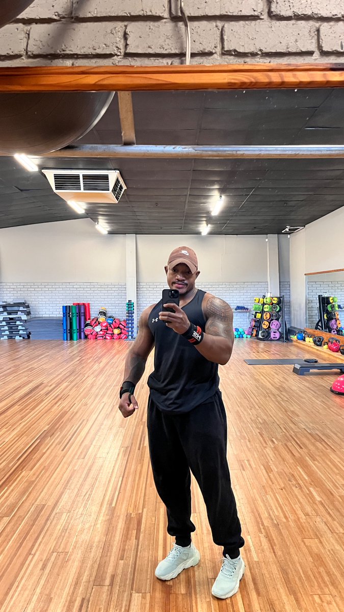 evans_tiro's tweet photo. 🧘🏽‍♂️ https://t.co/N3OrHwQmPF