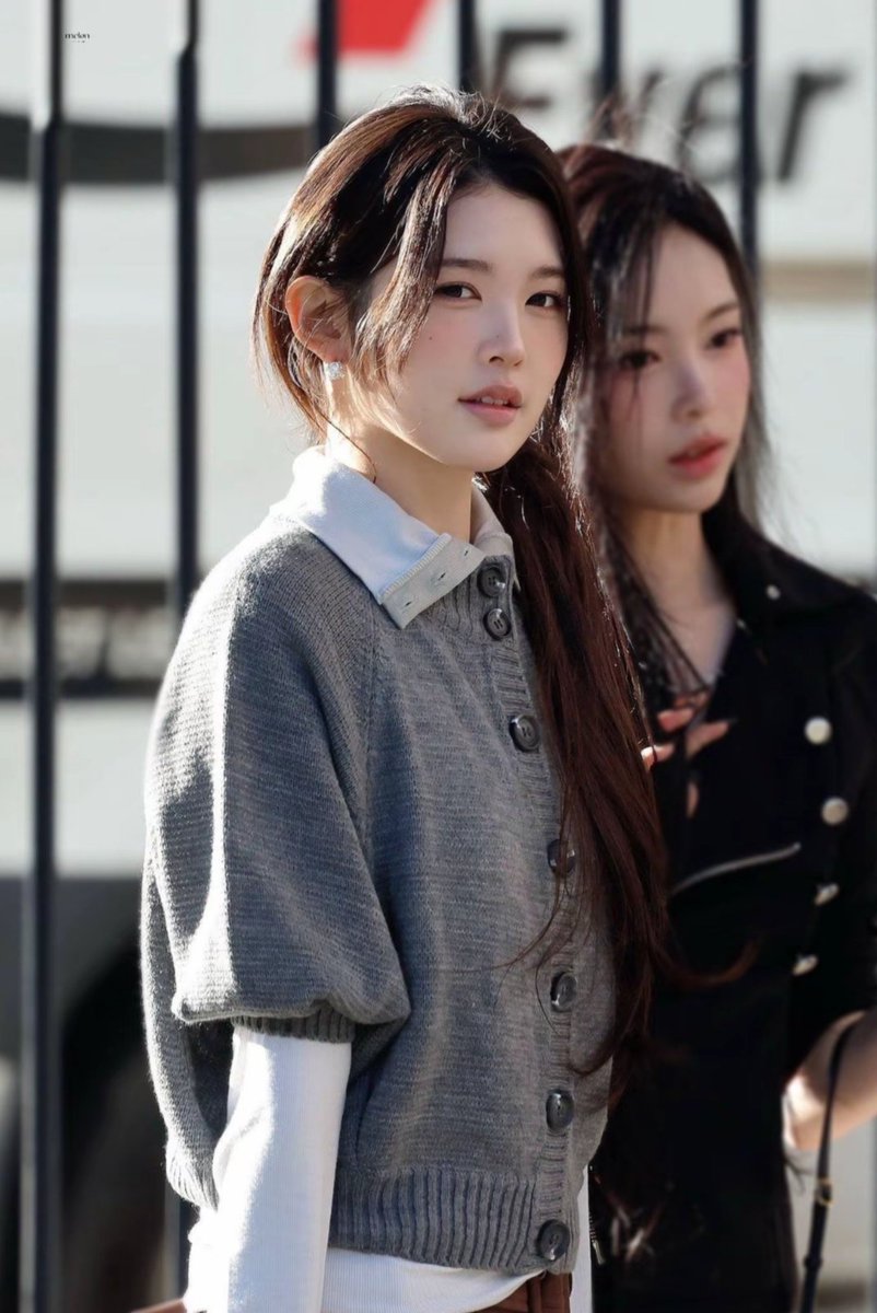 xtysl3's tweet photo. 아나는 아직 몸이 안 좋아 보니까 빨리 나아지길 바래. #ANA #유나 #에이나 #Hearts2Hearts https://t.co/0pI1CG9AbL