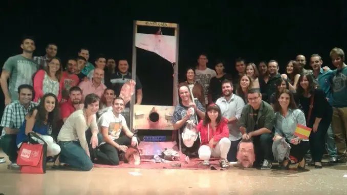 HugoEscarpa's tweet photo. Un gran ejemplo de cómo ser unos miserables. https://t.co/wYdpDPOx8S