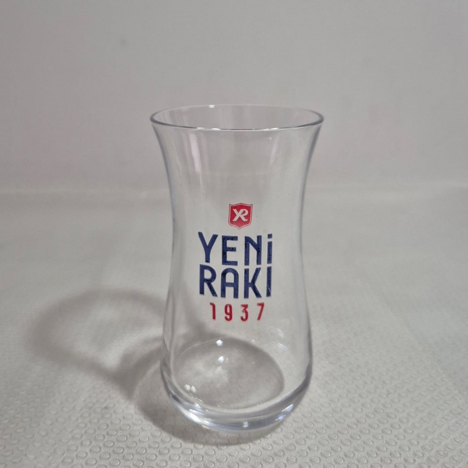 derrrr22222's tweet photo. @AybasOzgur İnce belli çay bardağı değil yarak hasan ince belli bardakla içilmez takılır. fotodaki gibi mümkün olduğunca belsiz https://t.co/71rsOBoq5k