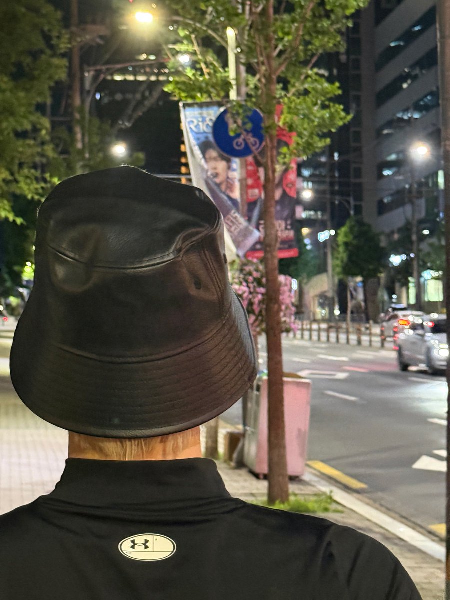 jebidoublelove's tweet photo. 261006 🐶💬 17:08 KST

📸 https://t.co/4voh9m4QQZ