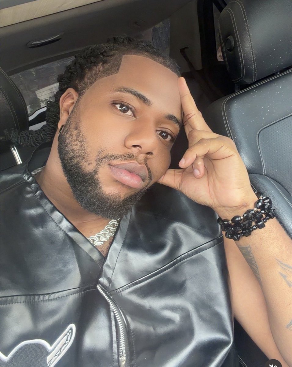 iDanDizzy's tweet photo. Happy birthday Dan 
You’re healthy and alive 
And God is faithful❤️❤️ https://t.co/s2b7QGBlHO