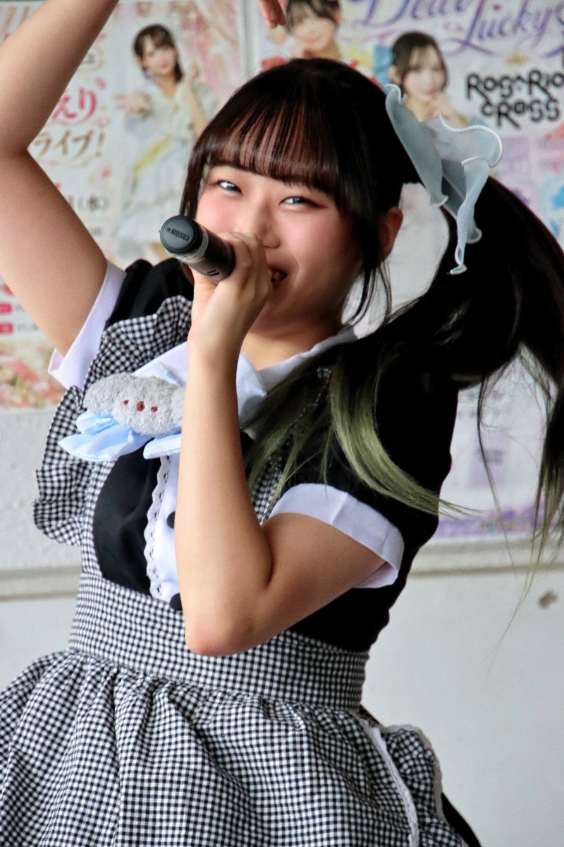 Aki07D's tweet photo. にんにん✨
ズームし過ぎてた...
\アルイテイコウvol.132/
10月4日(日)
📍マークイズ静岡
#君の1番がになになりますように
#水城にな
#ないんちゃん
#NineChocolates https://t.co/fGVCJNVOA8