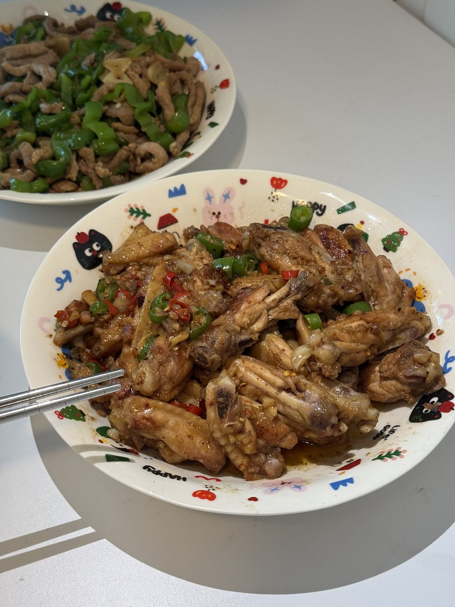 petter_ovo's tweet photo. 😋😋厨男一枚 https://t.co/qsM5GnzMIU