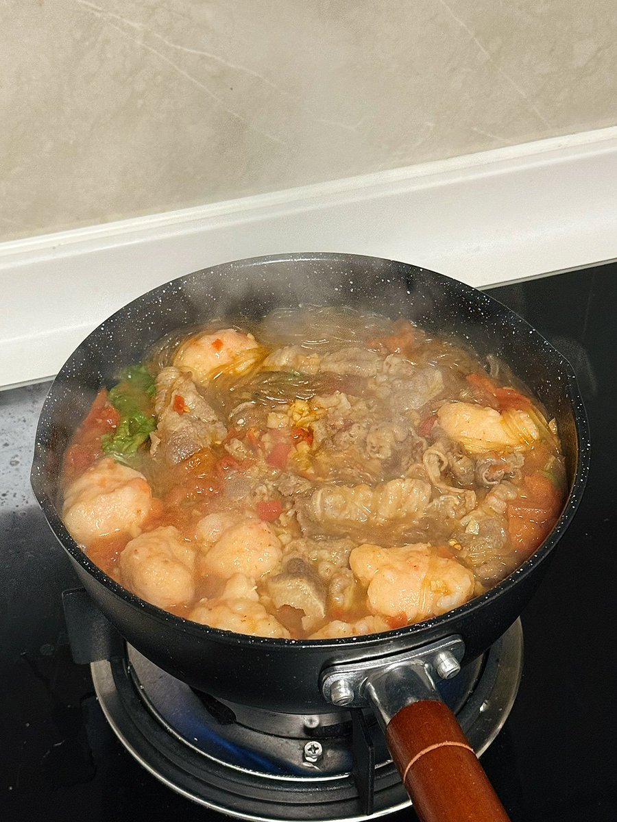 petter_ovo's tweet photo. 😋😋厨男一枚 https://t.co/qsM5GnzMIU