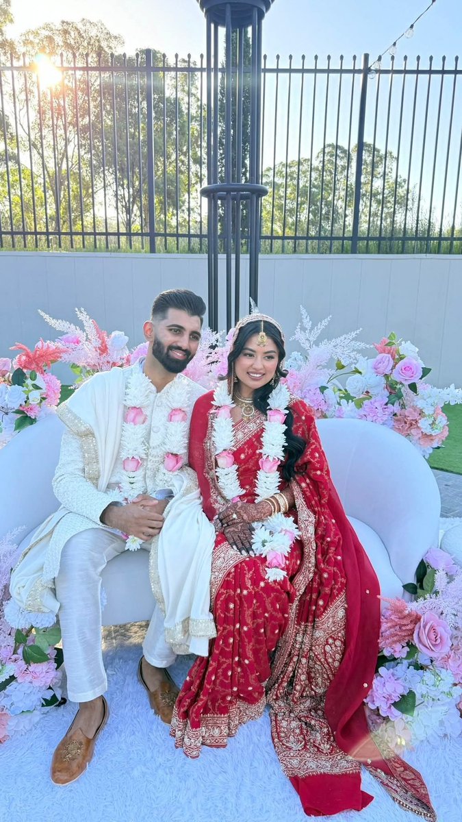 peterparkecsem's tweet photo. 🇧🇩 Muslima Numa Nawreen☪️ married 🇮🇳  Hindu Manthan Tamhankar🕉.

#bhagwalovetrap 
#bangladesh 
#savemuslimgirls 
#🇧🇩🇧🇩🇧🇩🇧🇩🇧🇩🇧🇩 https://t.co/befOtU0HOm