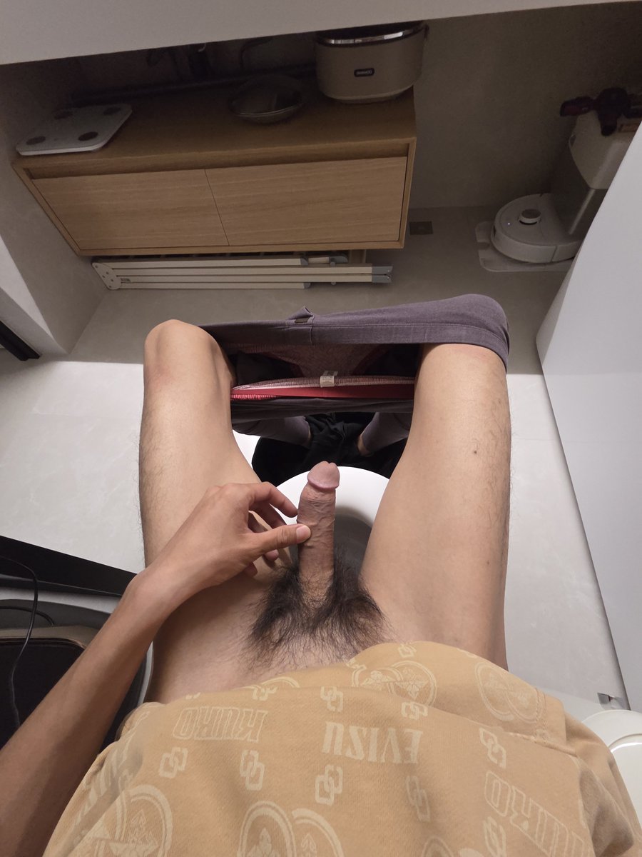Sigma_3737's tweet photo. 拉屎的时候玩了几下
发现自己的鸡巴还是够用的
#反差 #母狗 #骚货 #羞辱 #女高 #鸡巴 #肉棒 https://t.co/ZI6VTzHior