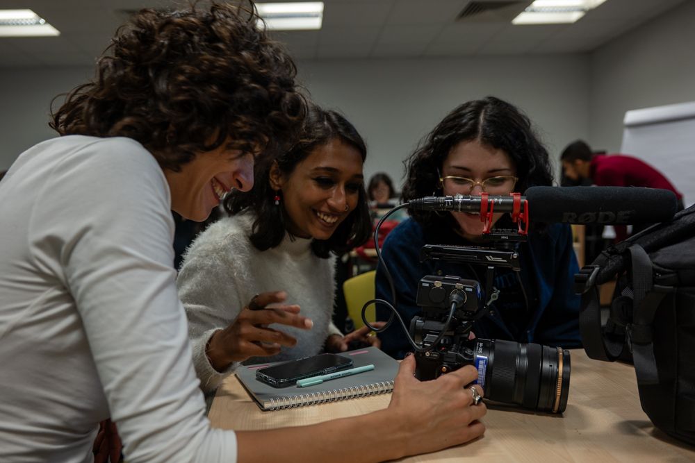 GCVA_Mcr's tweet photo. And they're off! New MAVA students for 2026/27 got into working with cameras straight away in their foundational filmmaking course Ethnographic Documentary. Let's see what they can do! https://t.co/qBu4GmR2Jc
