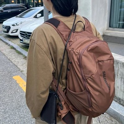 mummy_normcore's tweet photo. はぁぁぁ…
SALOMONのブラウンがかわいすぎる…
秋冬コーデに洒落感足せる。
しかも、 https://t.co/auUzyydnky