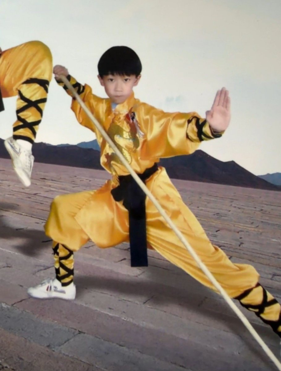 myharudesix's tweet photo. new minghao childhood pics 😭🤍 https://t.co/d3fNUl33Um