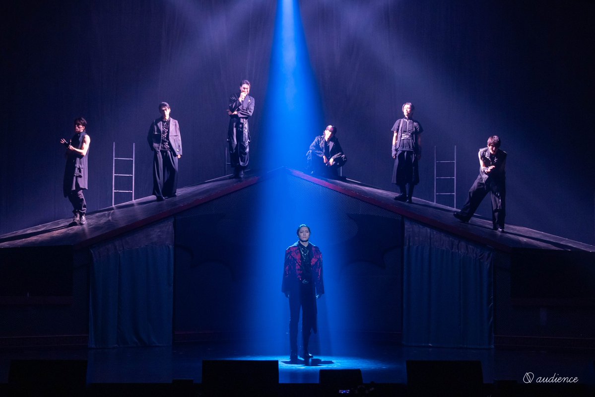 Audience_engeki's tweet photo. 伝説のグループ「アルカード」が遂に帰ってきた！#松下優也 主演『THE ALUCARD SHOW』プレスコール リポート

#平間壮一 
#SANTA #滝澤諒 #赤名竜乃介 #山野光 #瀧澤翼
#彩風咲奈

記事はこちら🔽
https://t.co/bbBUltKP0j

#ALUCARDSHOW2026
@alucard_show https://t.co/H5Otsxj6M3