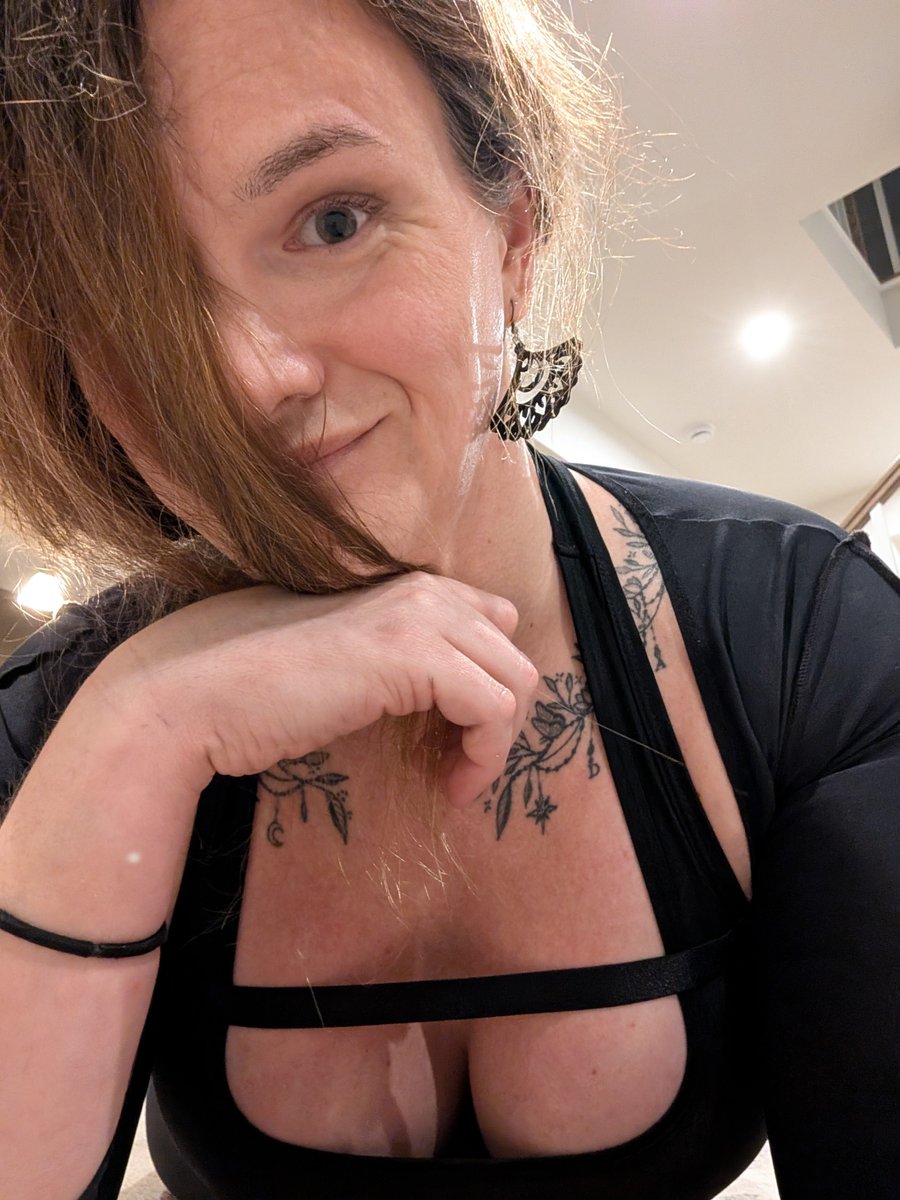 TotesTrin's tweet photo. G-cups and still want to go bigger #bimbo #bigtits #mtf #surgeryrecovery #boobs https://t.co/EDzNy8i8NZ