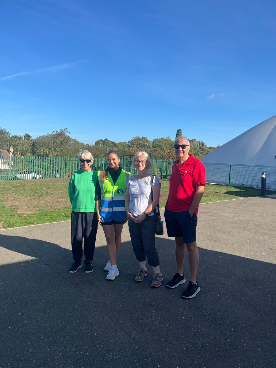 poshfoundation's tweet photo. We are making the most of the sunshine on our Wellbeing Walks! ☀️
Come and join us for a stroll and a catch up, departing 10am from the Bespoke Builds Training Ground. To sign up, email community@theposh.com.
#pufc #coop #wellbeingwalk https://t.co/96rUt5D5LV